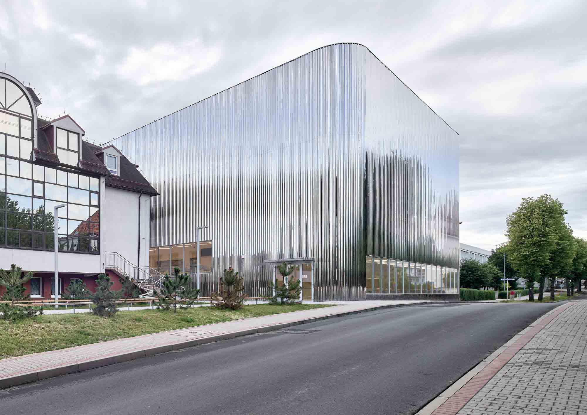 Extension of the building of the State Music School in Jastrzębie-Zdrój design by SLAS architects, Aleksander Bednarski, Mariusz Komraus